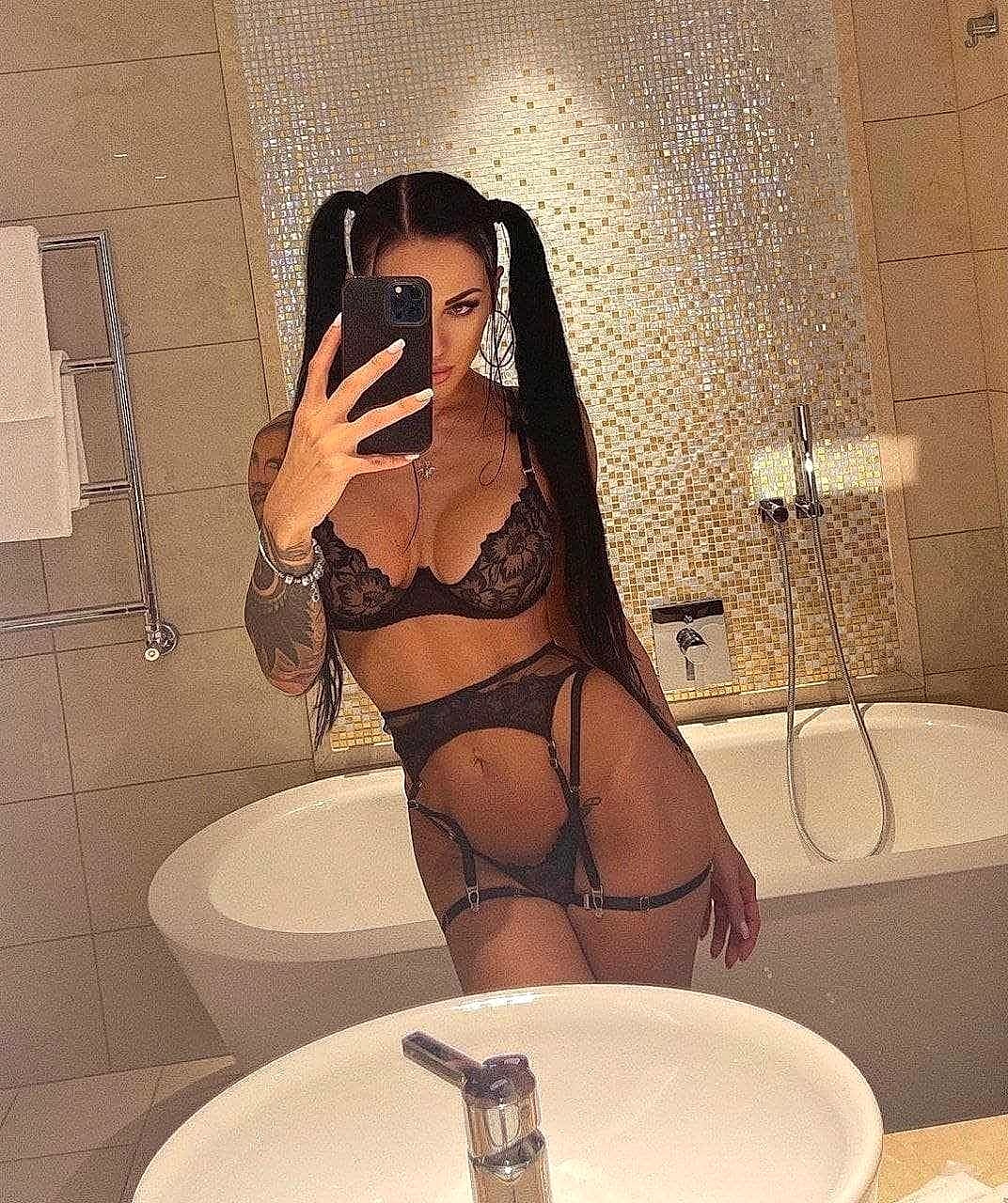 Yana from Ukraine - New York Escort Bayan